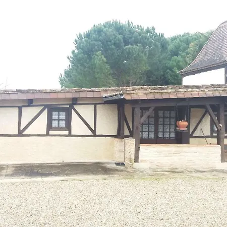 Prázdninový dům Vieux Chateau Fougueyrolles