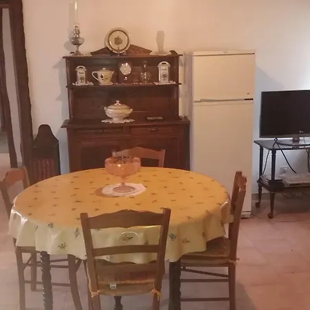 Vieux Chateau * Fougueyrolles