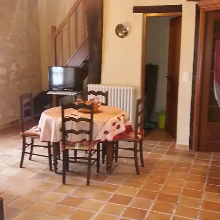 Prázdninový dům Vieux Chateau Fougueyrolles
